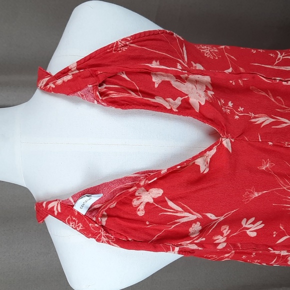 Gentle Fawn red flowy floral halter sleeveless top, size small - Picture 9 of 11